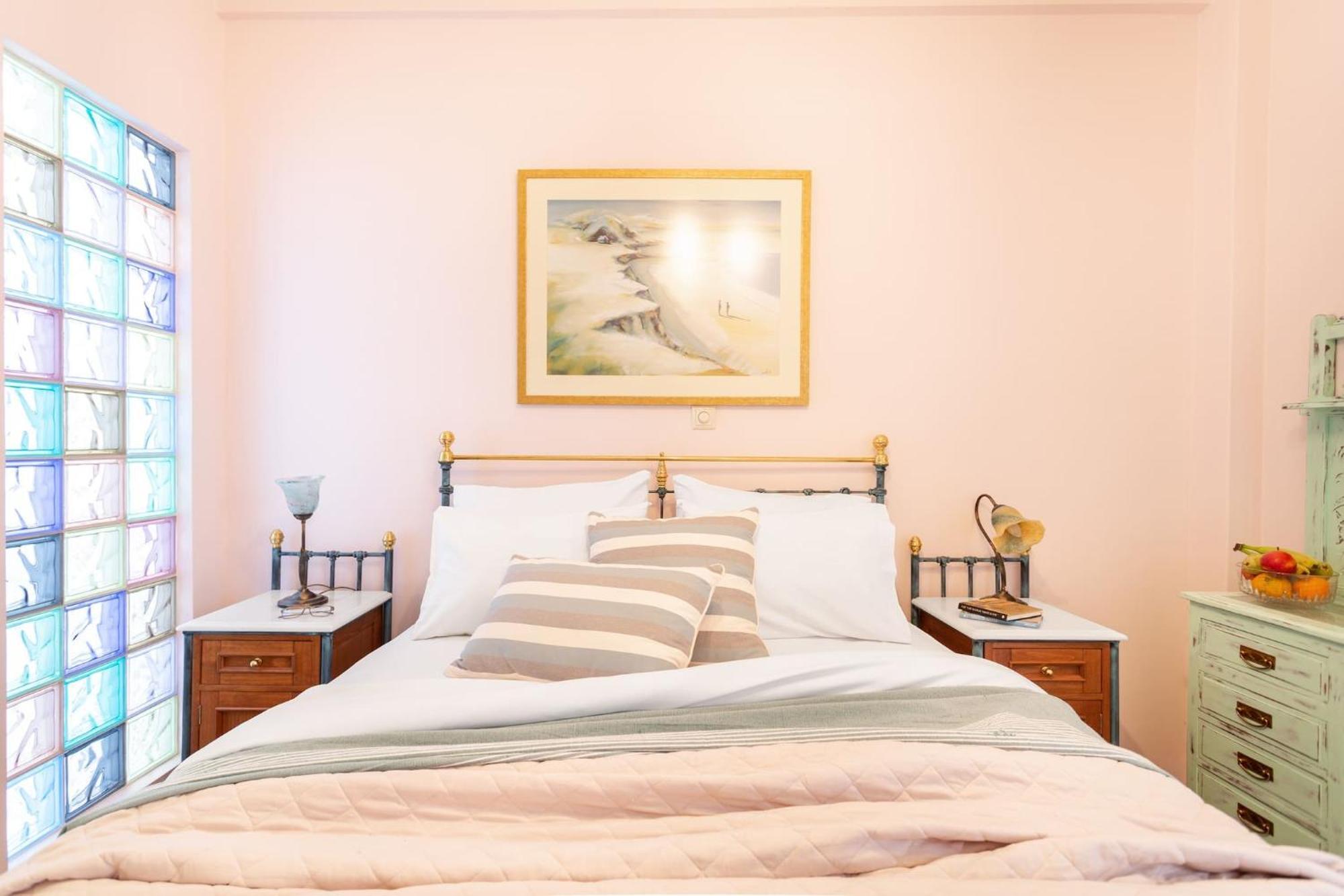 Bright, Calming Retreat With A Balcony Near Metro! Lejlighed Athen Eksteriør billede