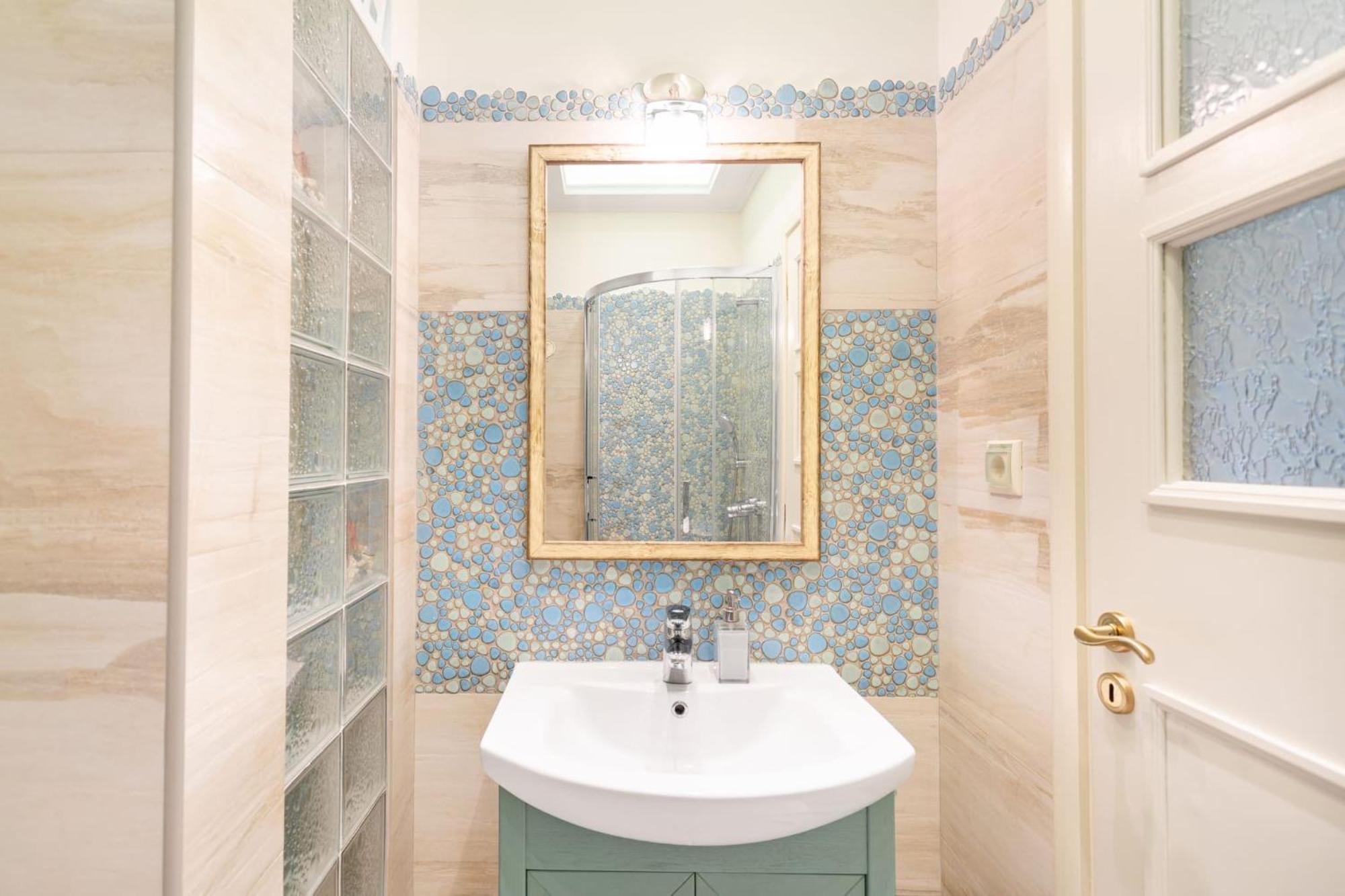 Bright, Calming Retreat With A Balcony Near Metro! Lejlighed Athen Eksteriør billede