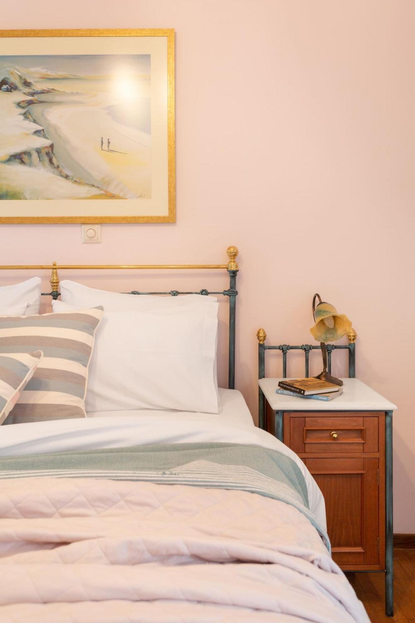 Bright, Calming Retreat With A Balcony Near Metro! Lejlighed Athen Eksteriør billede