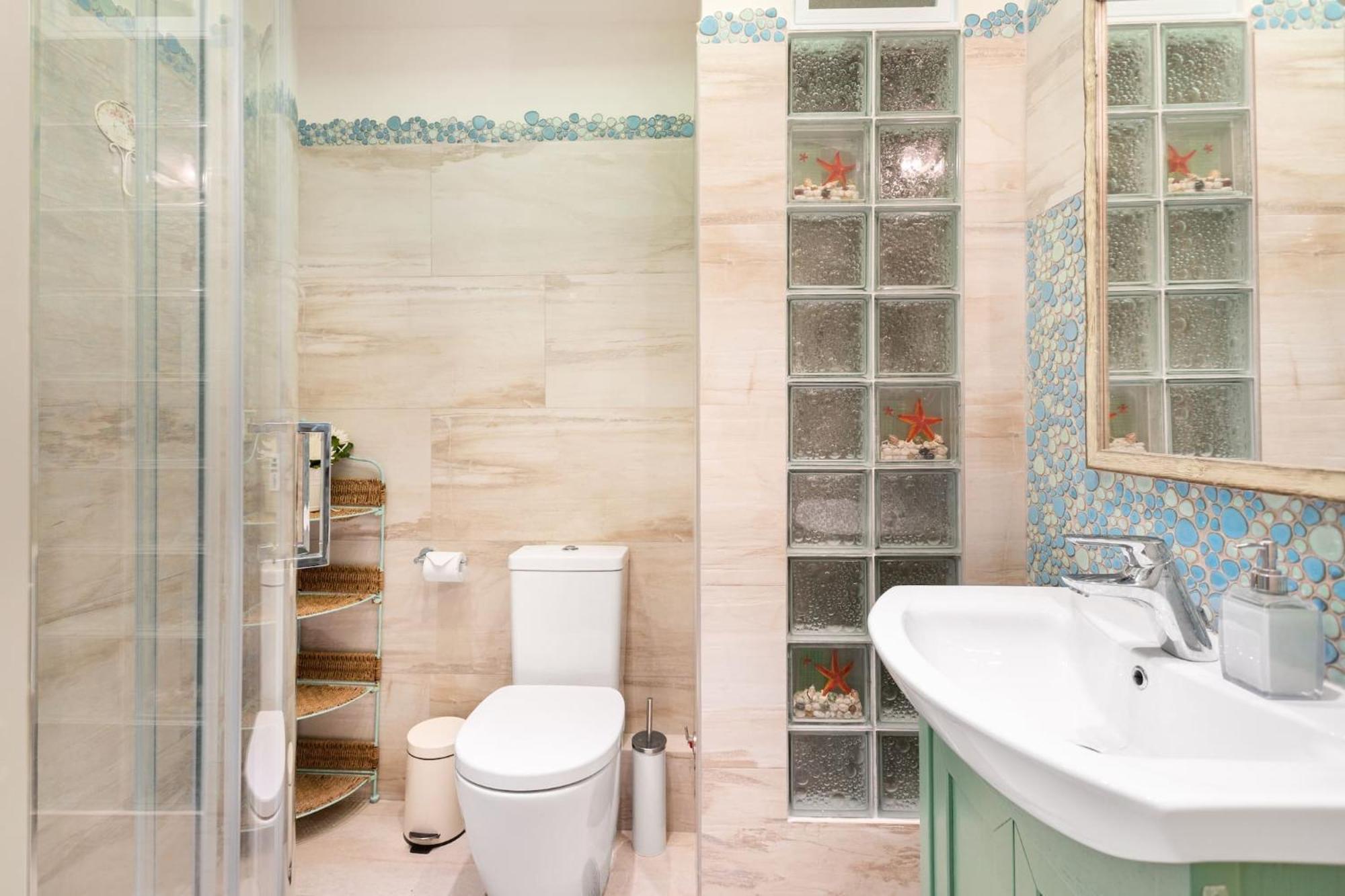 Bright, Calming Retreat With A Balcony Near Metro! Lejlighed Athen Eksteriør billede